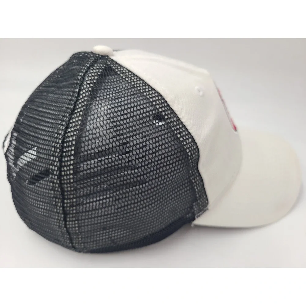 Utah Utes Hat Snapback Under Armour Trucker Mesh Title IX 2022‎ White Black NCAA